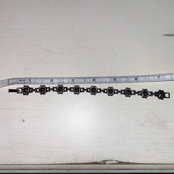 Gorgeous Vintage Silver & Black 7” Bracelet 🩶🩶🩶 - Picture 3 of 4